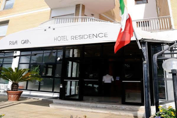 Residence Riva Gaia Террачина Екстер'єр фото